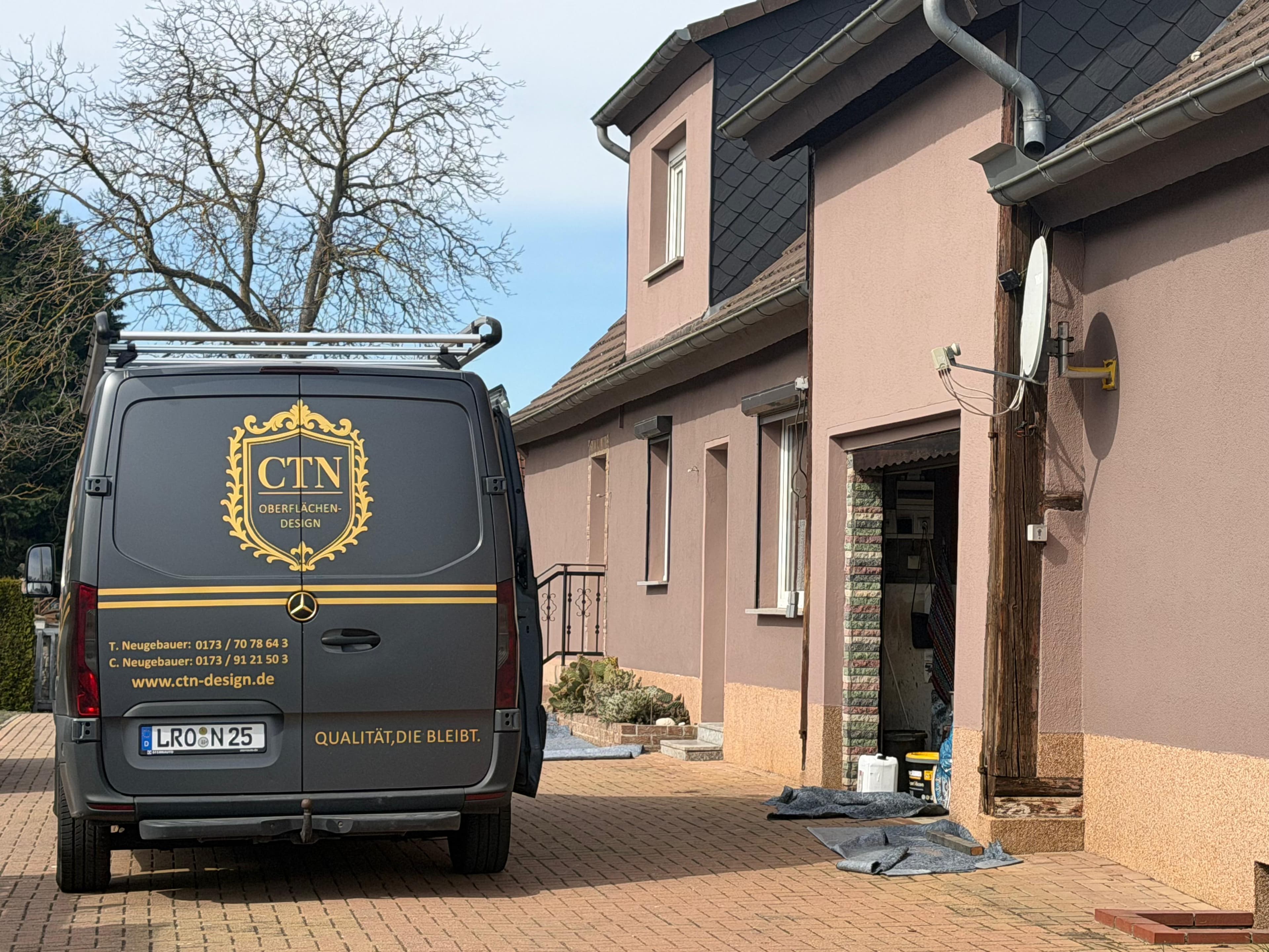 CTN Van im Einsatz – Rosa Haus